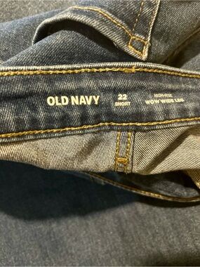 Size 22 Old Navy Wow Wide Leg High-Rise Jeans in Black